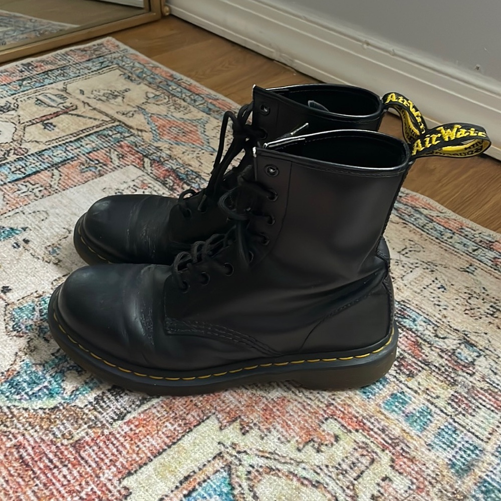 Dr. Martens black 1460s women’s size 9